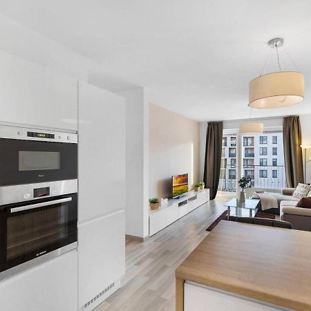 Sunflower - Modern Large Charming Apartment With Balcony 브라티슬라바 외부 사진